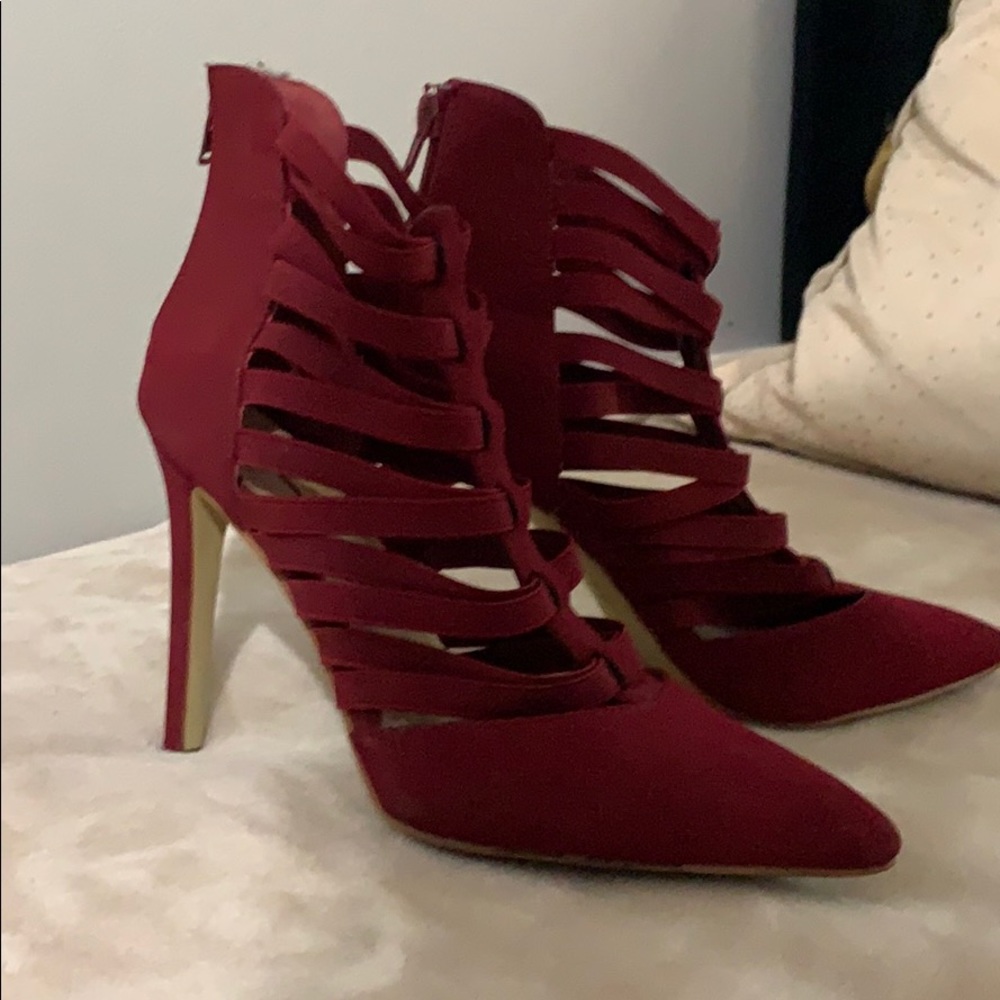 Heels - Picture 2 of 2